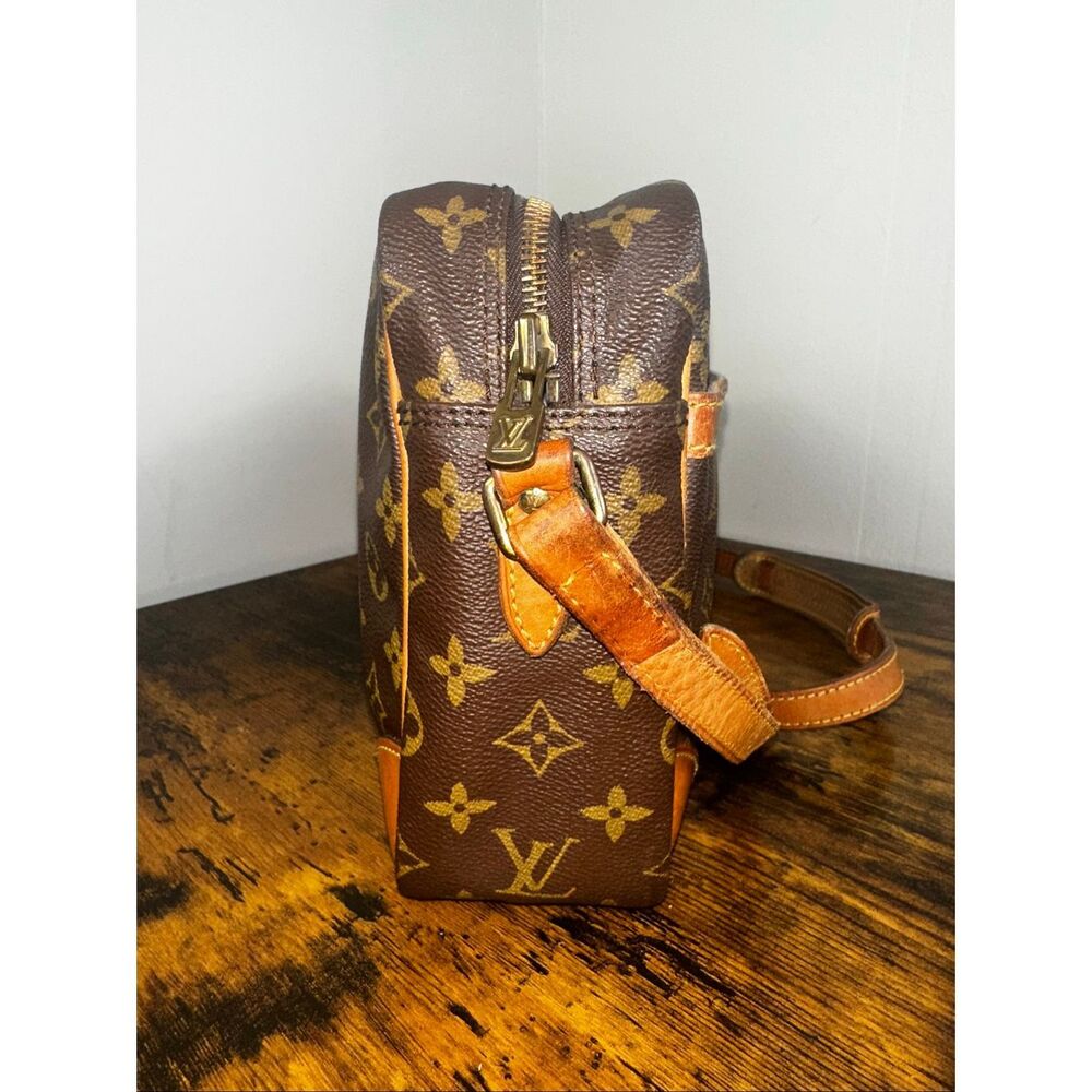 Louis Vuitton Vintage Monogram Bag Trocadero 27 Crossbody - Picture 9 of 16